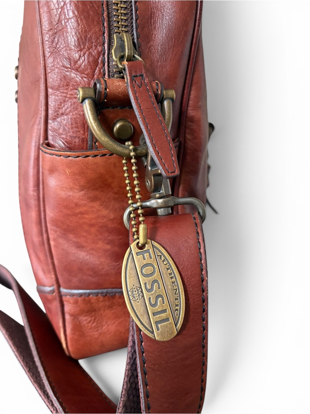 Fossil Chestnut Brown Leather Laptop Bag with Shoulder Strap - Picture 7 of 16